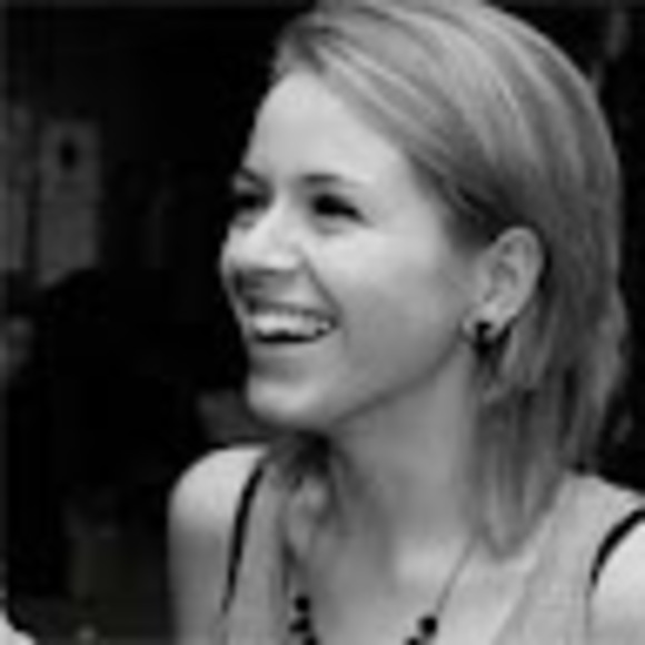 Meet your Posher, Ciara - Picture 1 of 1